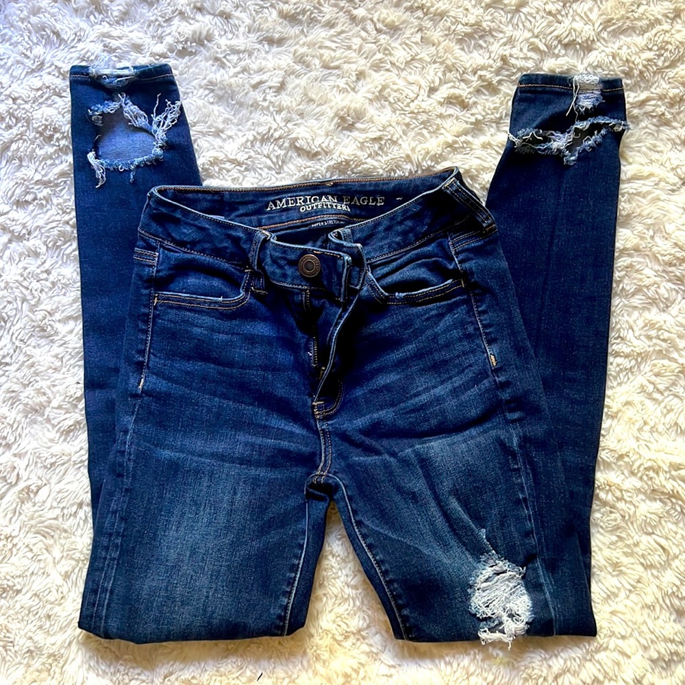 ✨AMERICAN EAGLE SUPER STRETCH HI-RISE DARK DISTRESSED DENIM JEGGING✨
